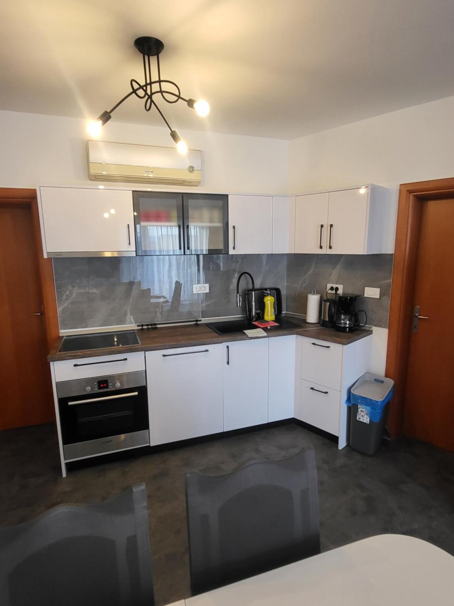 Apartmani Andiks Драмал Екстериор снимка